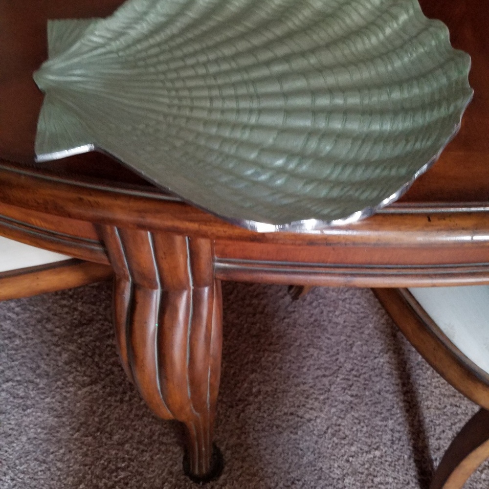 Seashell designed tray. - Picture 4 of 5